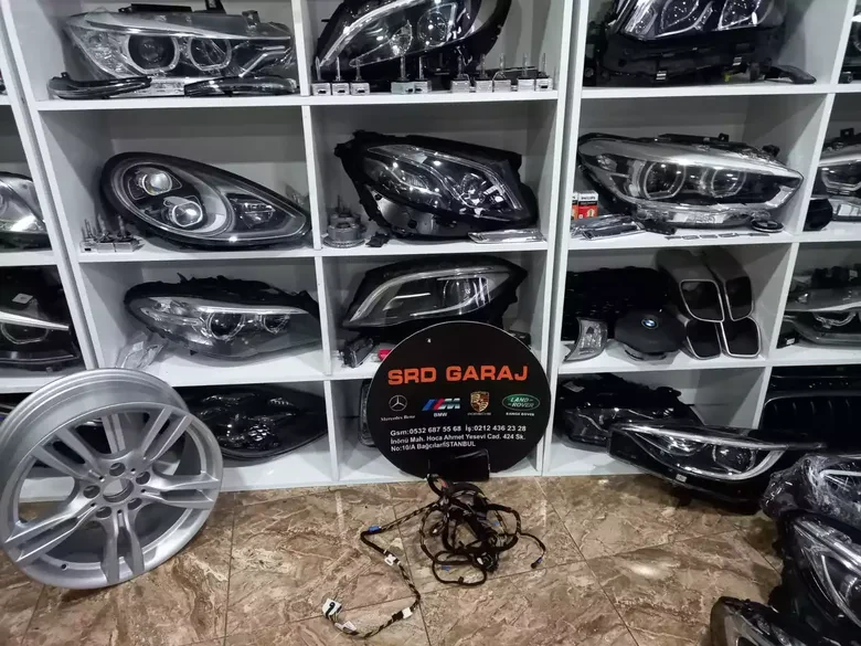 BMW 4 Serisi F32 F34 F36 Bagaj İç Tesisatı 9 325 929-04