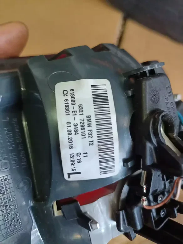 BMW 4 Serisi F32 Sol Bagaj Stopu 7296101