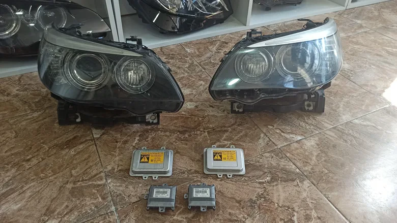 BMW 5 Serisi E60 LCI Adaptif Far
