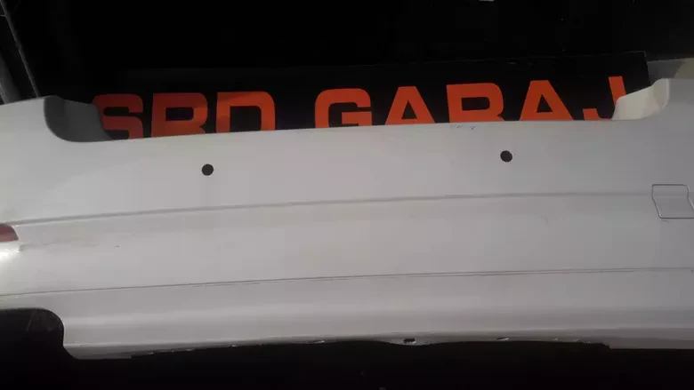 BMW 5 Serisi F10 2010 2013 Çıkma Arka Tampon