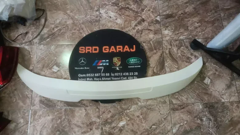 BMW 5 Serisi F10 Bagaj Spoileri