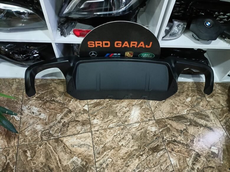 BMW 5 Serisi F10 M5 Arka Tampon Difüzörü
