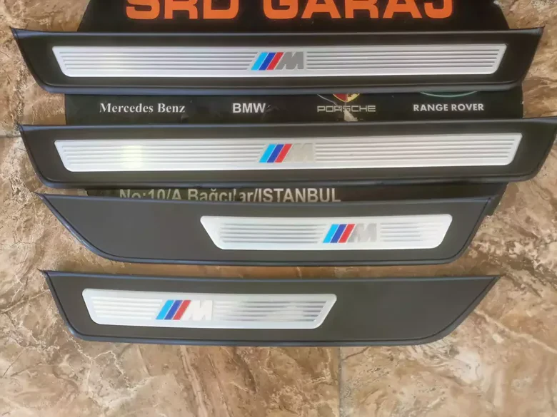 BMW 5 Serisi F10 M5 M-Tech Kapı Eşik Çıtası Seti