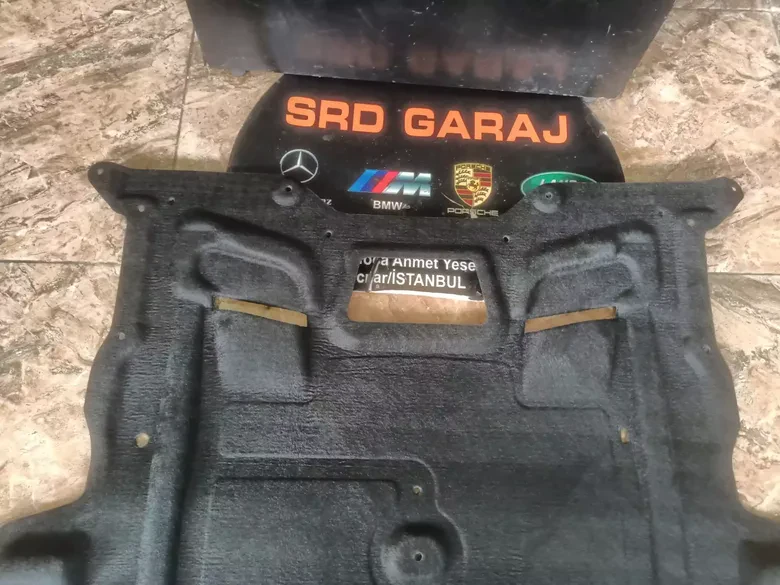 BMW 5 Serisi F10 Motor Alt Muhafaza Keçe Sıfır 7267536