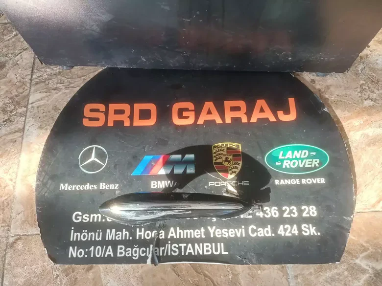 BMW 5 Serisi F10 Ön Sağ Kapı Kolu HUF157838006