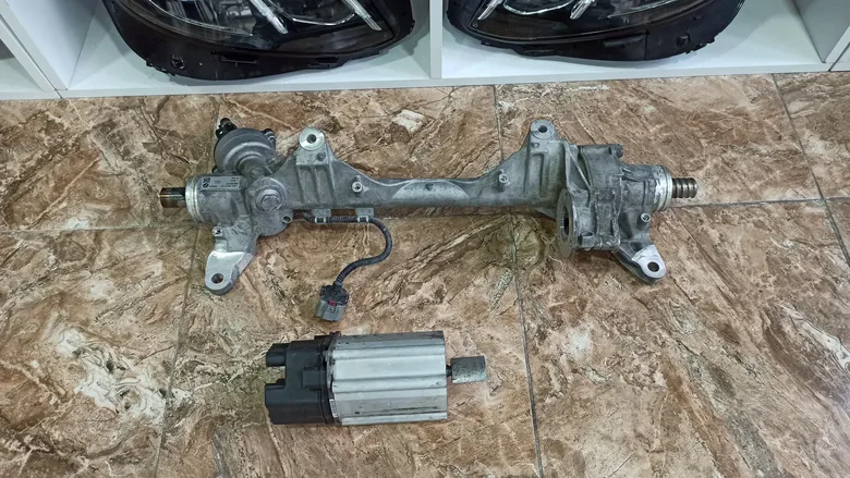 BMW 5 Serisi G30 F90 Direksiyon Kutusu 7806994872