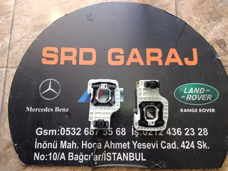 BMW 5 Serisi G30 Sağ Sol Radyatör Braketi 8632139 8632140