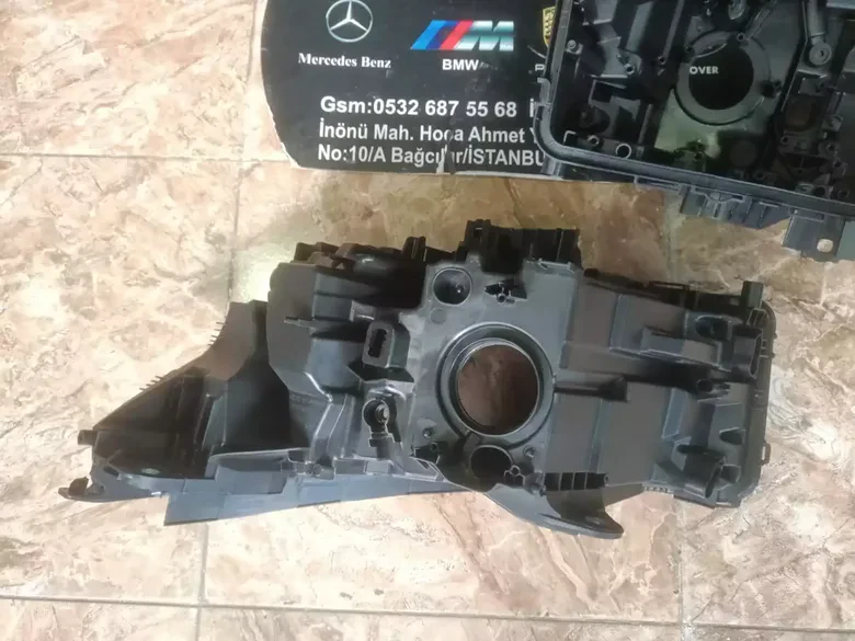 BMW 5 Serisi G60 Sağ Sol Far Kasası