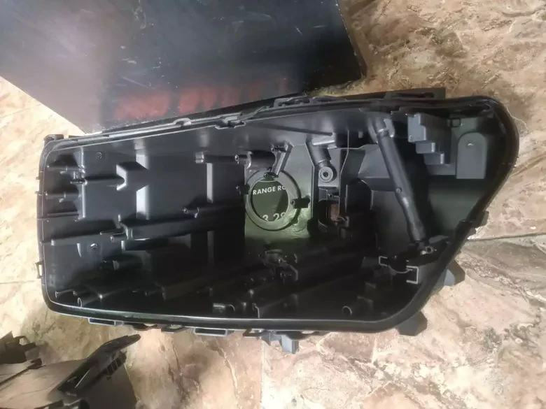 BMW 5 Serisi G60 Sağ Sol Far Kasası