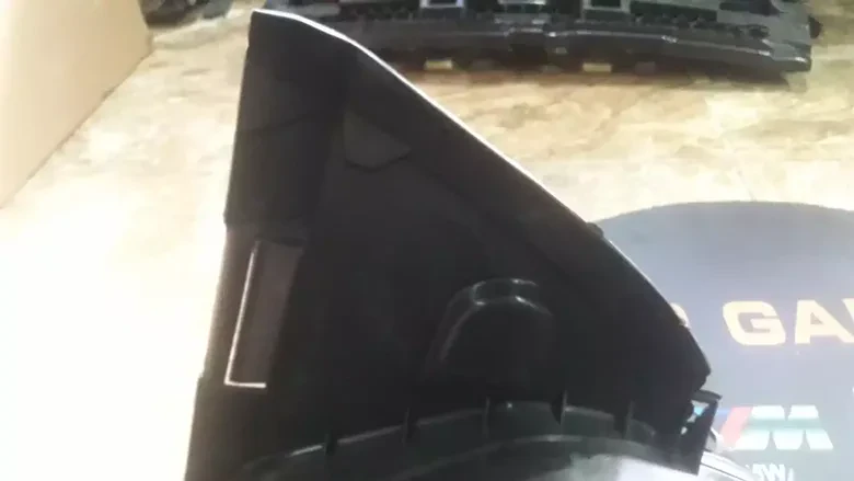 BMW E46 Sedan Önün Önü Sağ Sol Davlumbaz 8193812 8193811