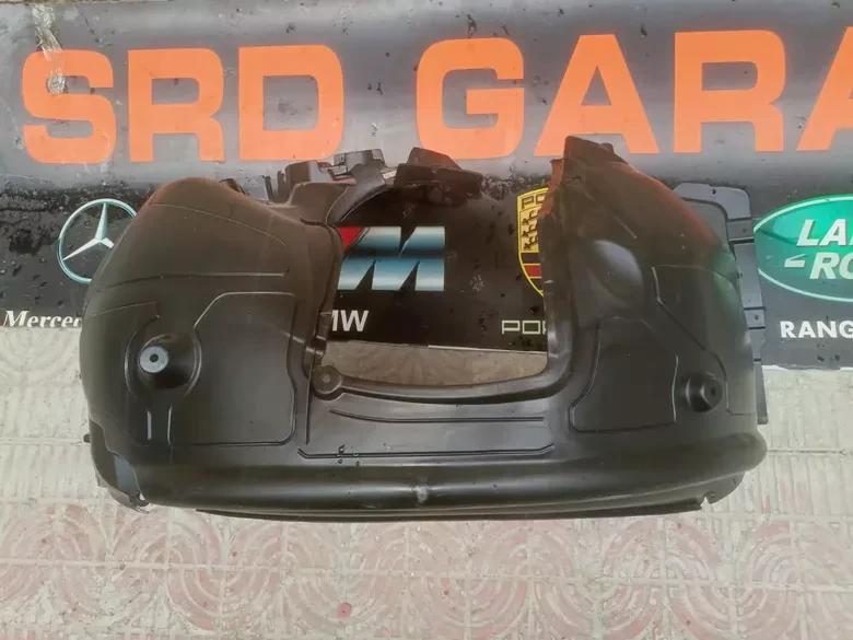 BMW E60+ LCI Davlumbaz Ön Sol 7033749