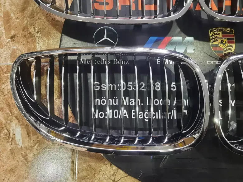BMW E60 LCI Krom Ön Panjur Set 7065701