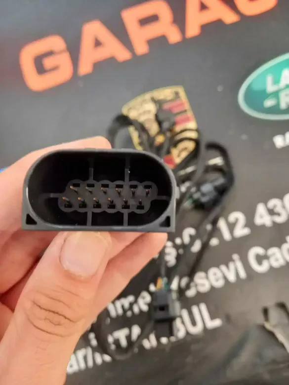 BMW E60 LCI Ön Tampon Park Sensörü Tesisatı 9122274