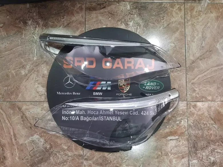 BMW E60 LCI Sag Sol Kaşlı Far Camı