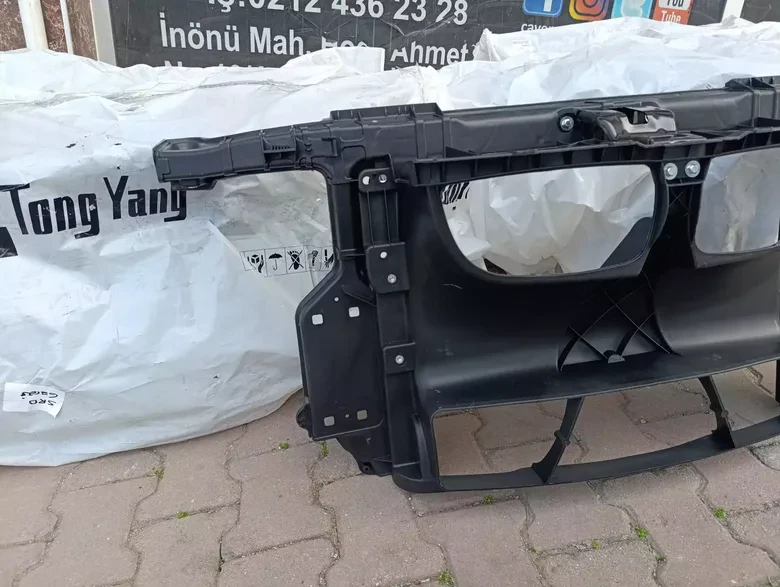 BMW E87 2004-11 Ön Panel Sıfır Taiwan 7193192