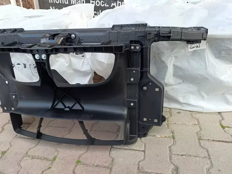 BMW E87 2004-11 Ön Panel Sıfır Taiwan 7193192