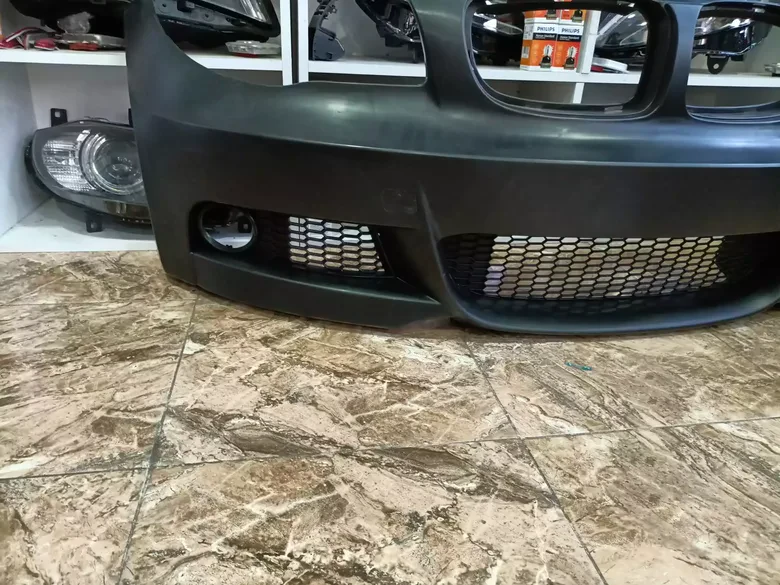 BMW E87 E81 M Teknich Ön Tampon