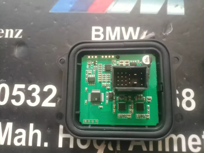 BMW E90 E92 E70 E71 Ahl Zenon Far Modülü 7182396