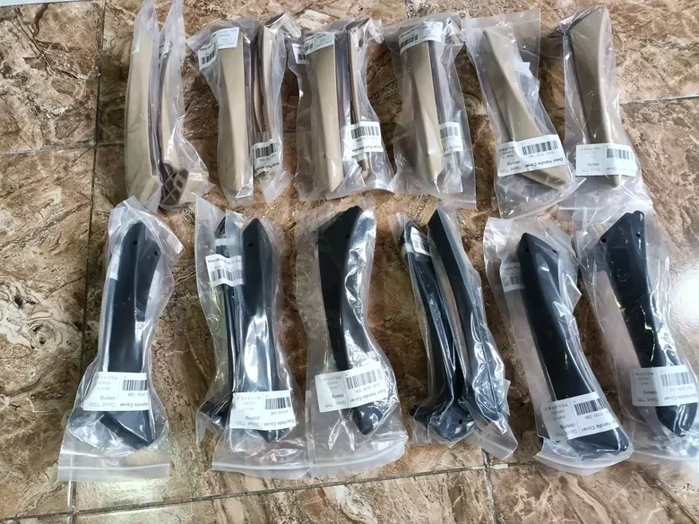 BMW E90 E92 E93 Kapı Kolu Tutamağı