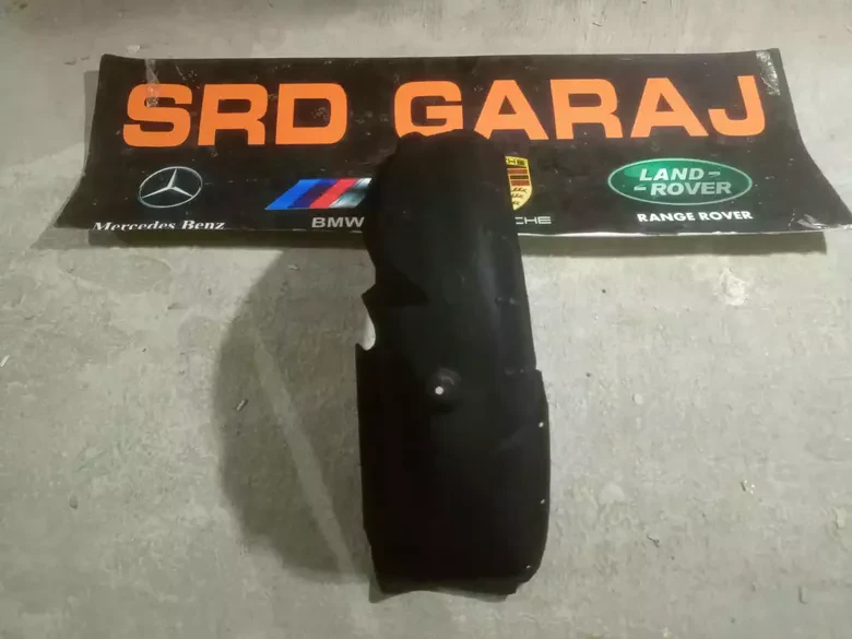 BMW E90 LCI Arka Sağ Davlumbaz 7059382