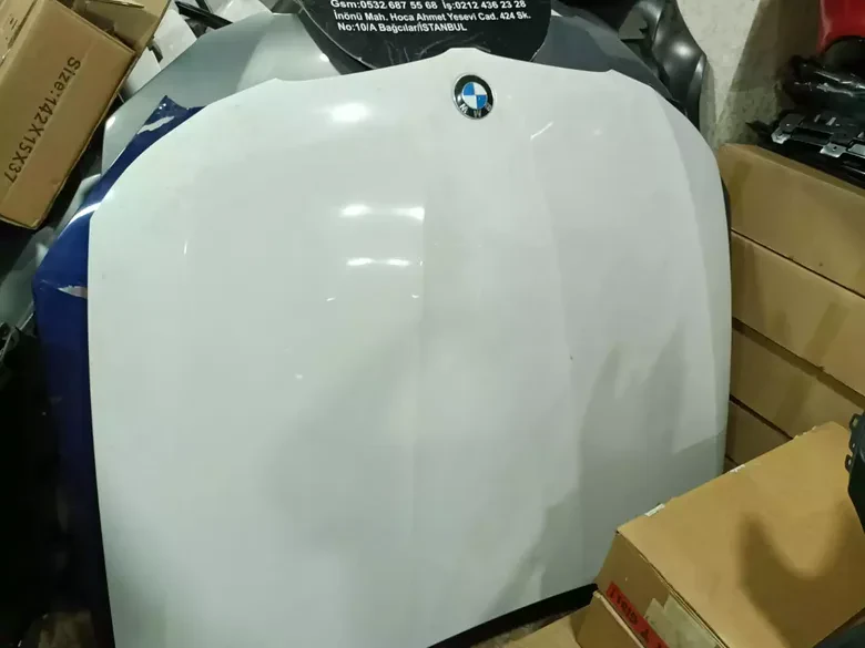 BMW E90 LCI Beyaz Boyali Taiwan Kaput