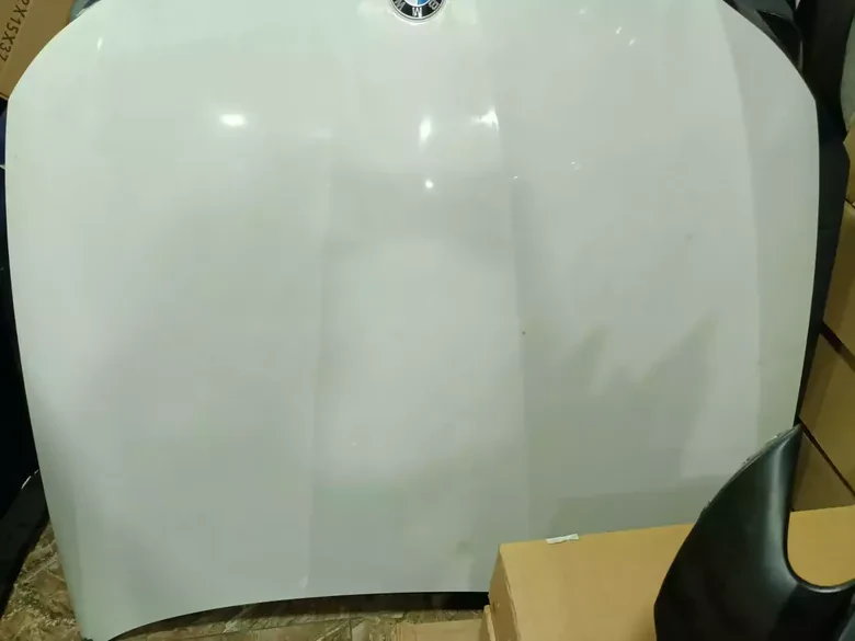 BMW E90 LCI Beyaz Boyali Taiwan Kaput