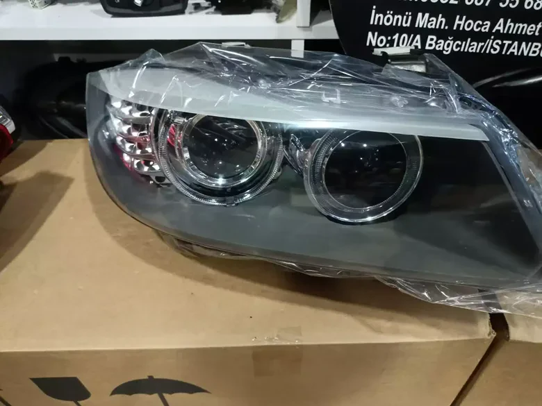 BMW E90 LCI Bi Xenon Far