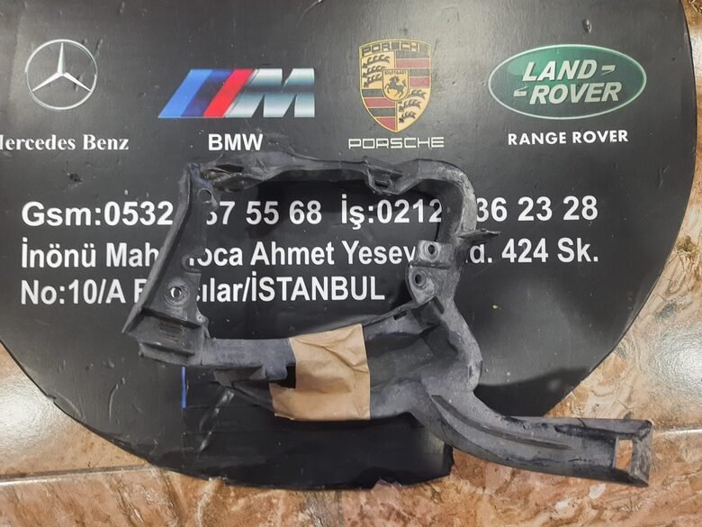 BMW E92 E93 Sağ Sis Bağlantı Ayağı