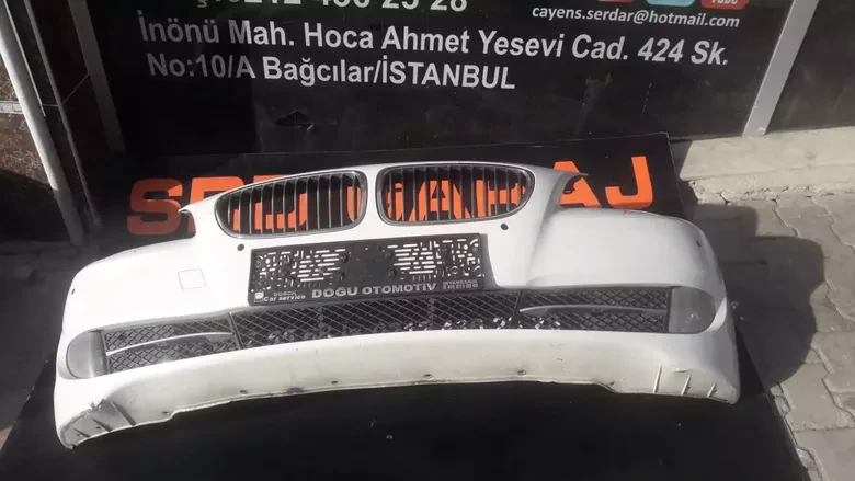 BMW F10 2010 2013 Çıkma Beyaz Dolu Ön Tampon