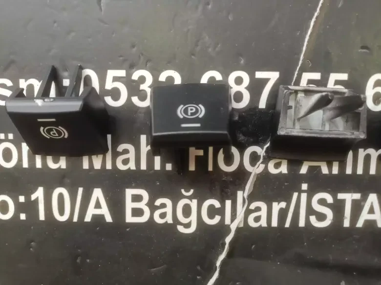 BMW F10 Eski Tip El Fren Düğmesi