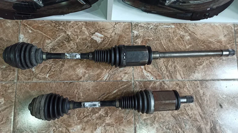 BMW F10 F11 F12 F13 F06 5 Serisi Xdrive Sağ Sol Aks 7593044
