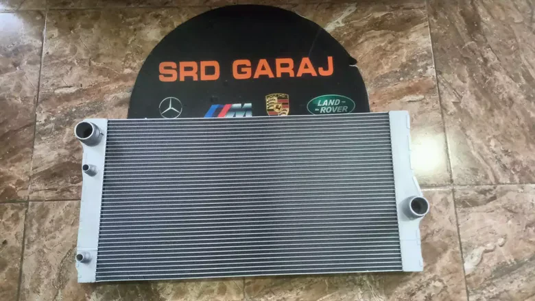 BMW F10 F11 F18 2010- Su Radyatörü Dizel 7805628