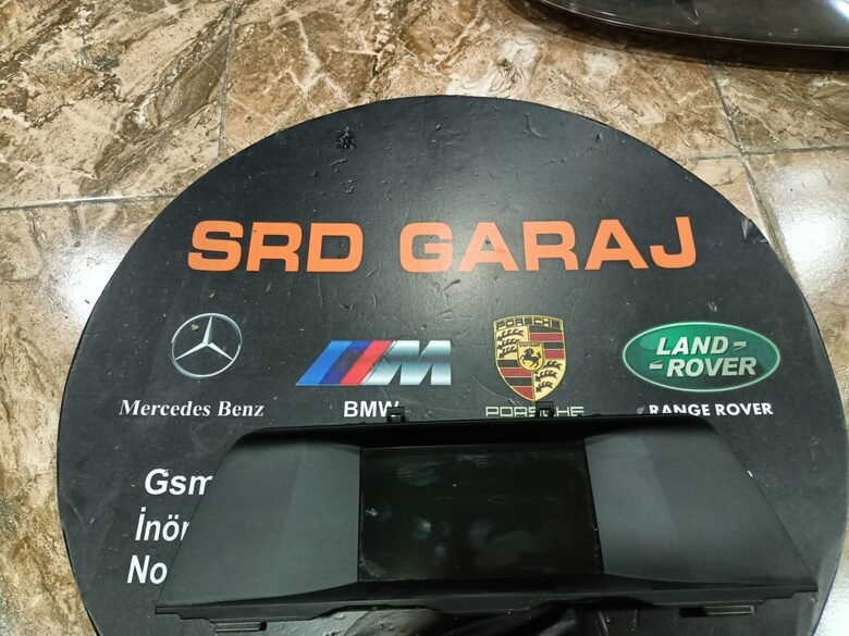 BMW F10 F11 Navigasyon Ekrani