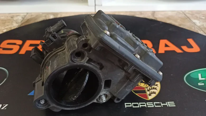 BMW F10 F20 F30 Gaz Kelebeği 8512452