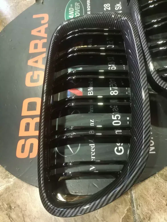 BMW F10 Karbon Ön Panjur Takım Çift Çıtalı