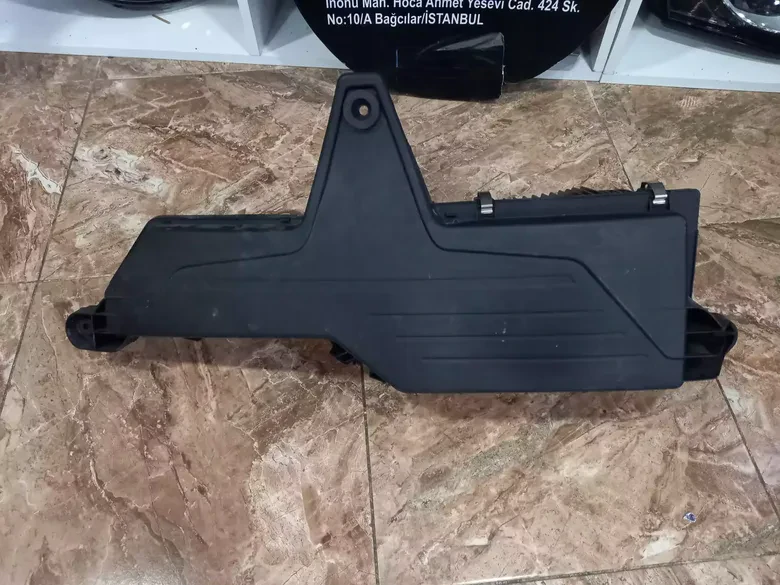 BMW F20 F22 F30 F32 F34 Hava Filtre Kutusu 8511655 N47