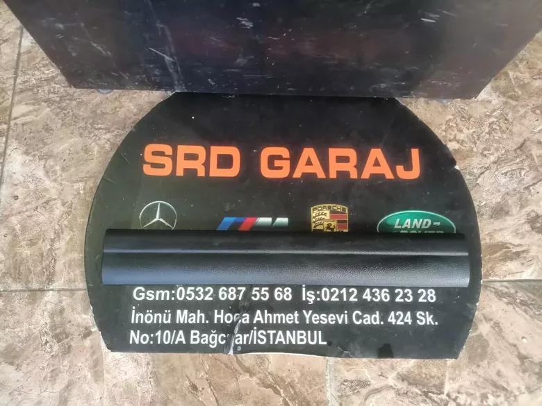 BMW F20 F30 İç Sol Kapı Basamağı Kapağı 7221915