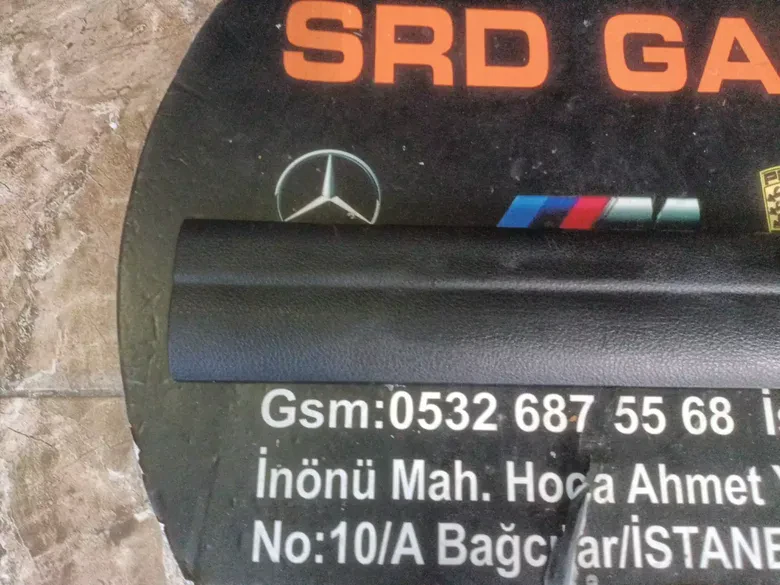 BMW F20 F30 İç Sol Kapı Basamağı Kapağı 7221915