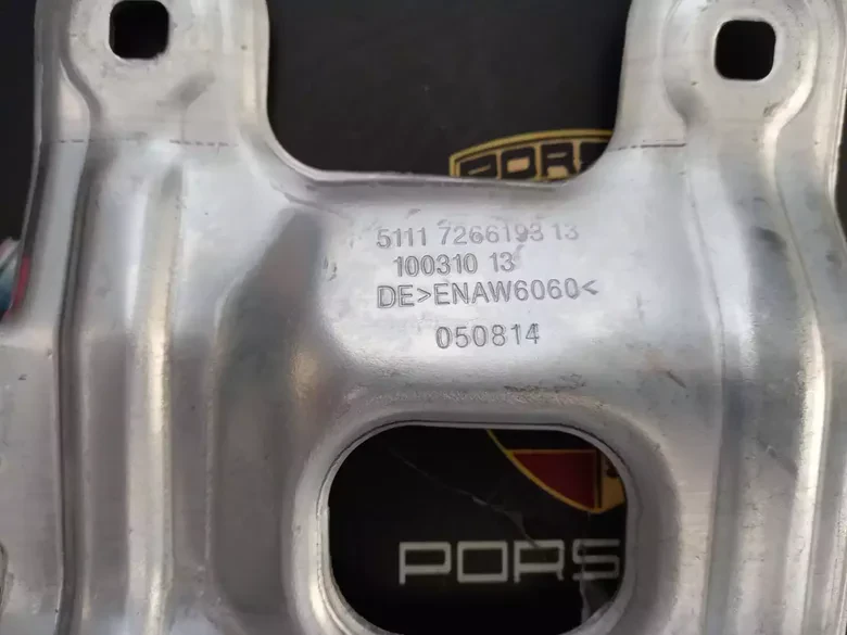 BMW F20 F30 Ön Panel Demir Ayağı 7266193
