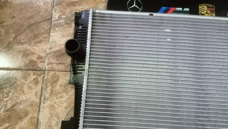 BMW F20 F36 N13 N47 N47N B37 B47 Su Radyatörü 7600516