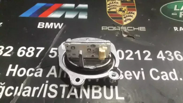 BMW F22 Encel Modülü Sol 7388923 1700