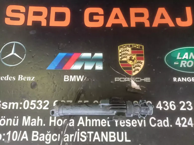 BMW F22 M2 Far Yıkama Robotu Çıkma