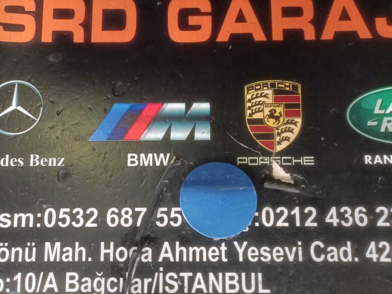 BMW F22 M2 Ön Tampon Çeki Demir Kapağı