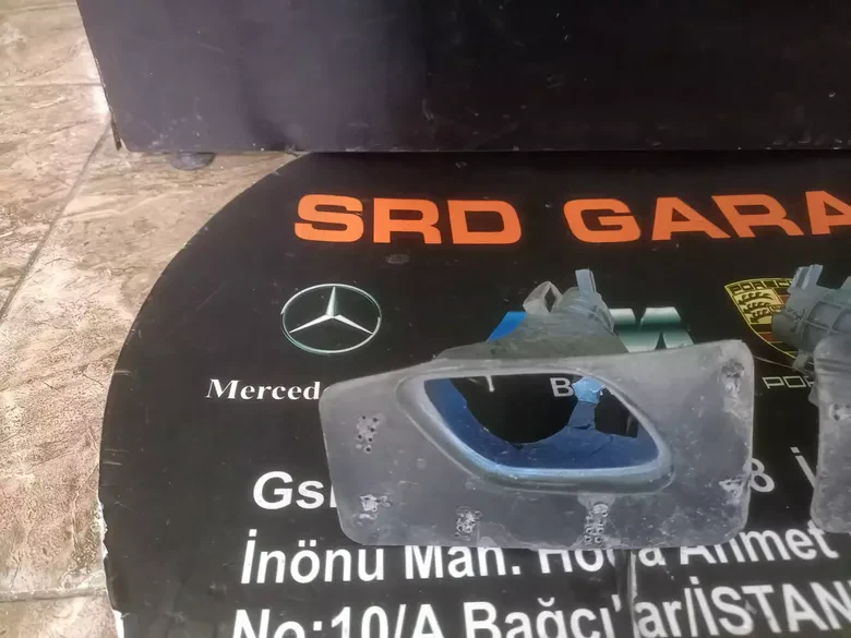 BMW F22 M2 Sağ Sol Far Yıkama Robotu Yuvası