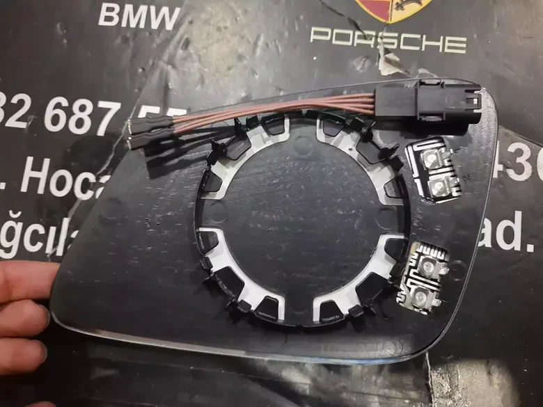 BMW F30 F20 Sağ Ayna Camı 7284999