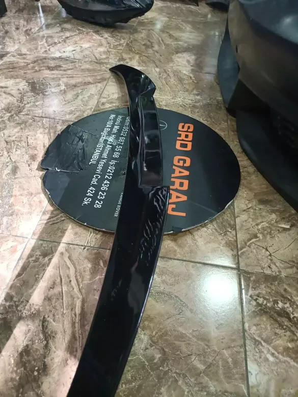 BMW F30 M4 Spoiler Piano Blac