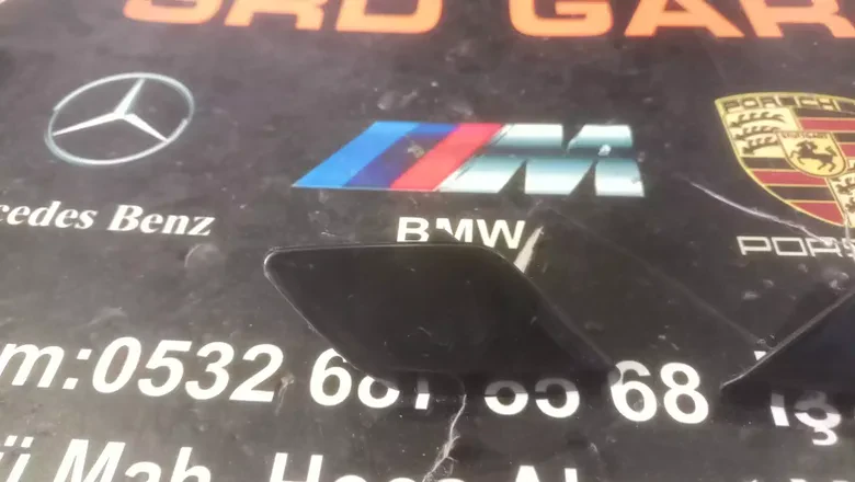 BMW F32 M-Tech Sağ Sol Far Yıkama Kapağı 8060681 8060682