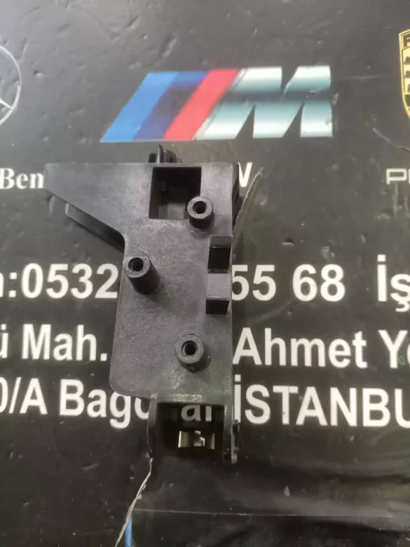BMW G20 G22 Hava Kanalı Braketi 1148807 1148808