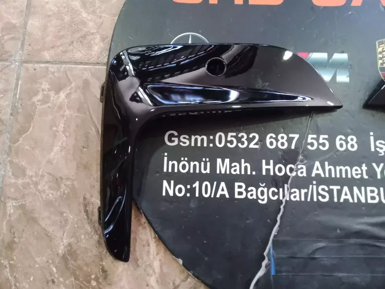 BMW G20 M-Tech Sağ Sol Tampon Izgarası 8089208 8089207