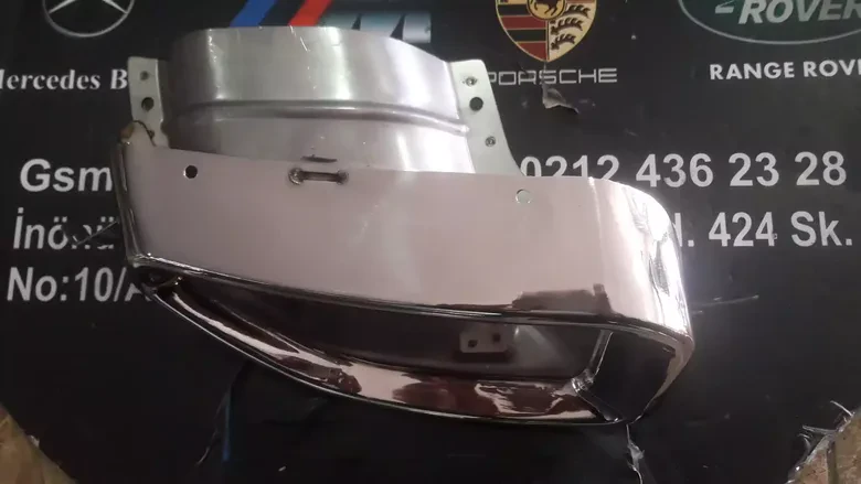 BMW G20 Sağ Eksoz Başlığı 7469268